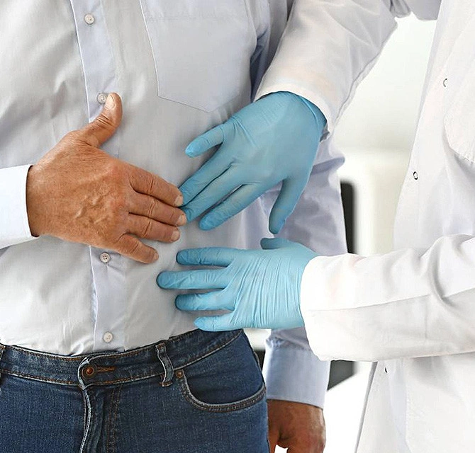 Exame clínico com nefrologista em Imperatriz-MA — avaliação da região renal